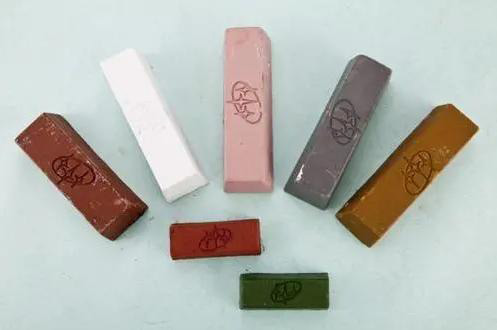 （图为抛光蜡展示图）