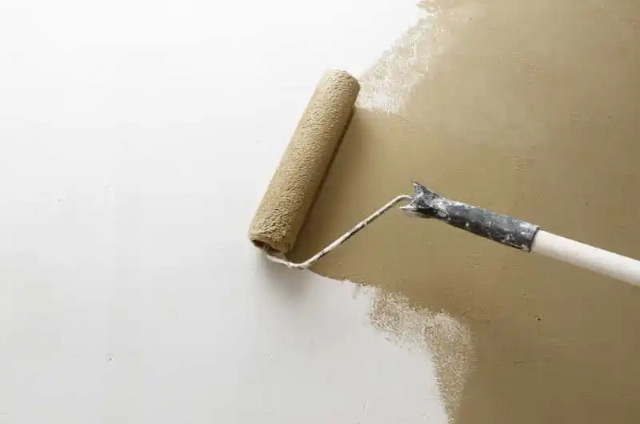 （图为水性涂料展示图）